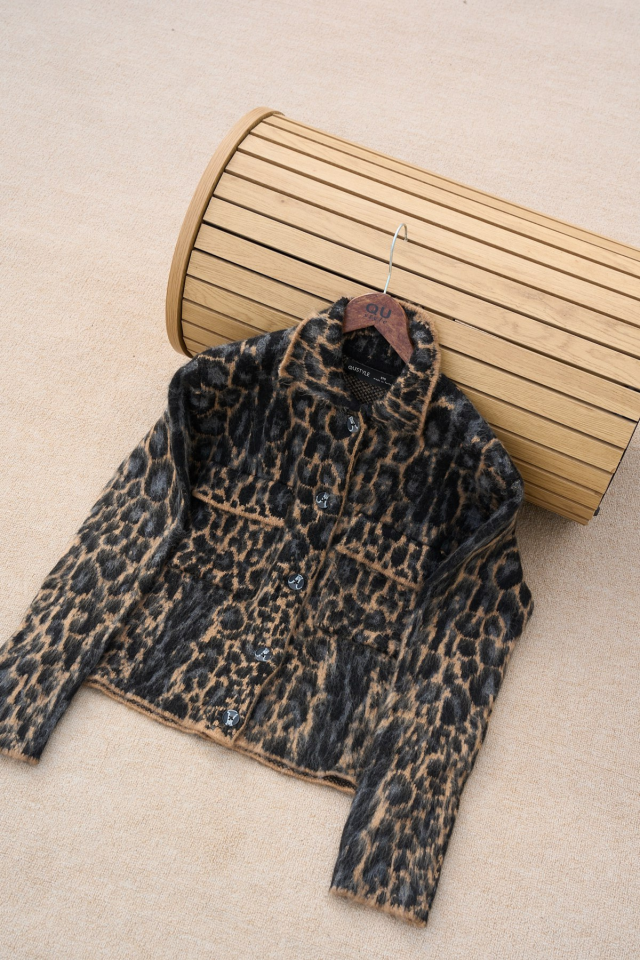 Kadın Siyah Leopar Desenli Cep Detaylı Oversize Ceket