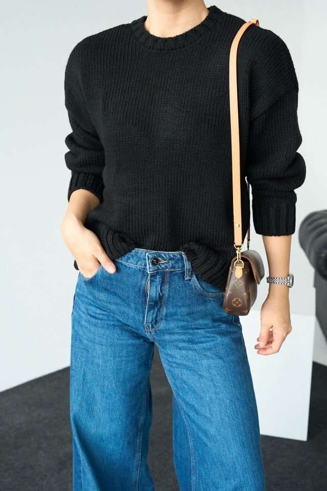 Kadın Siyah Bisiklet Yaka Oversize Basic Kazak Standart